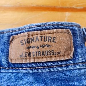 Levi's high rise jeans